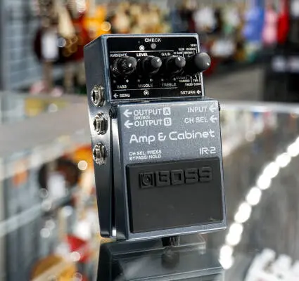 BOSS - IR-2 Amp and Cabinet Pedal